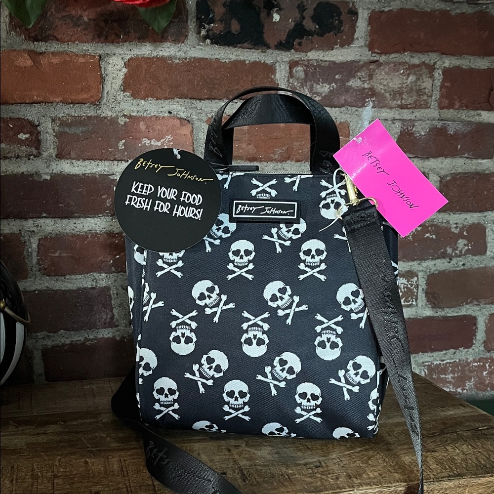 Betsey Johnson Black and White Skull Bag lunch bag